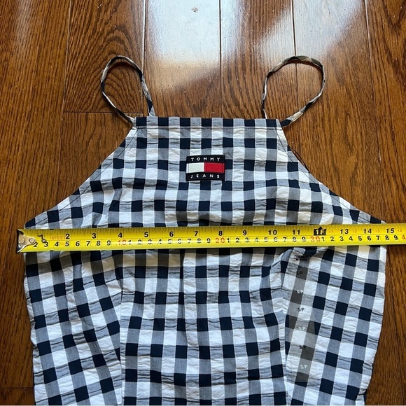 [NWT] Tommy Hilfiger Jeans Seersucker Gingham Lace up Halter Top - Sz S - Picture 11 of 13